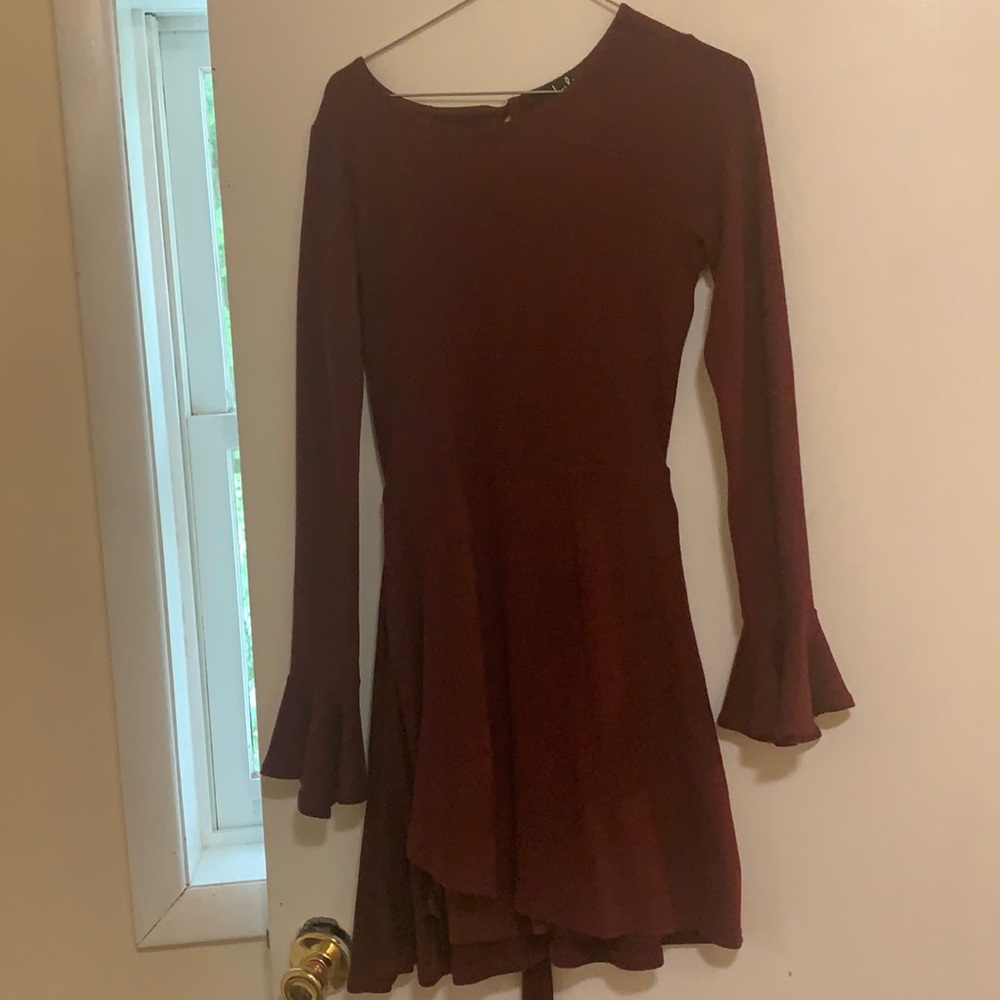Lulus bell sleeve sweater dress